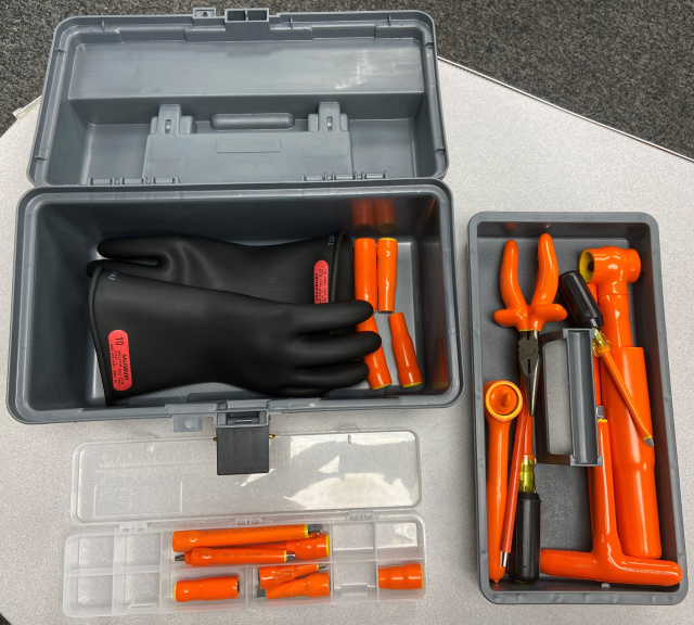 EV, PV, or Hybrid Tool Kit